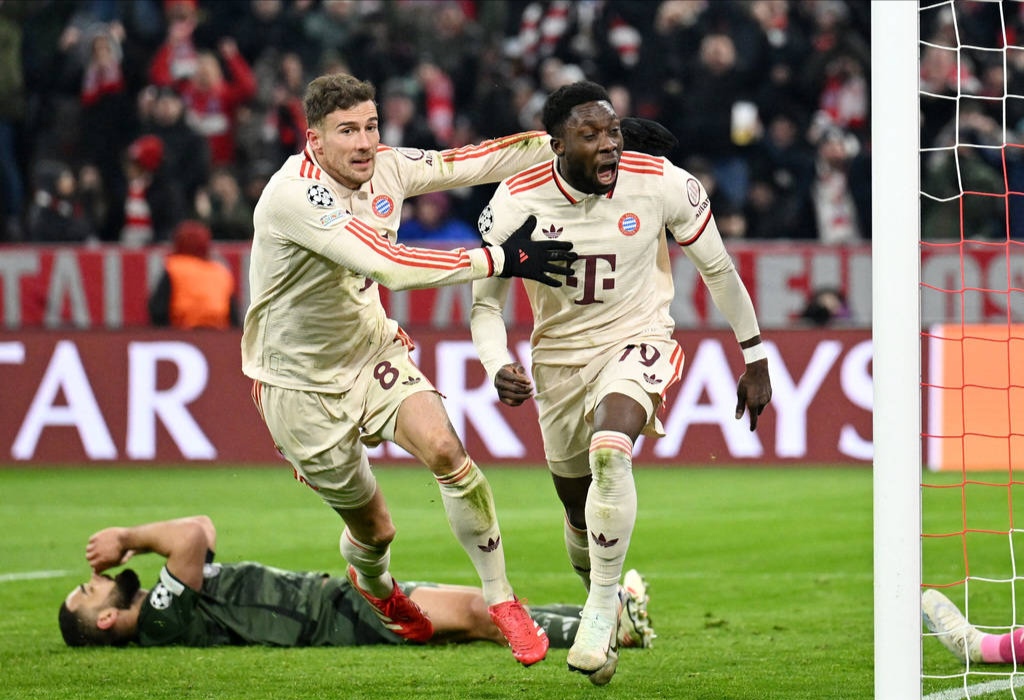 关于拜仁慕尼黑平局暂占德甲头席,争冠前景一片光明的信息 关于拜仁慕尼黑平局暂占德甲头席,争冠前景一片光明的信息