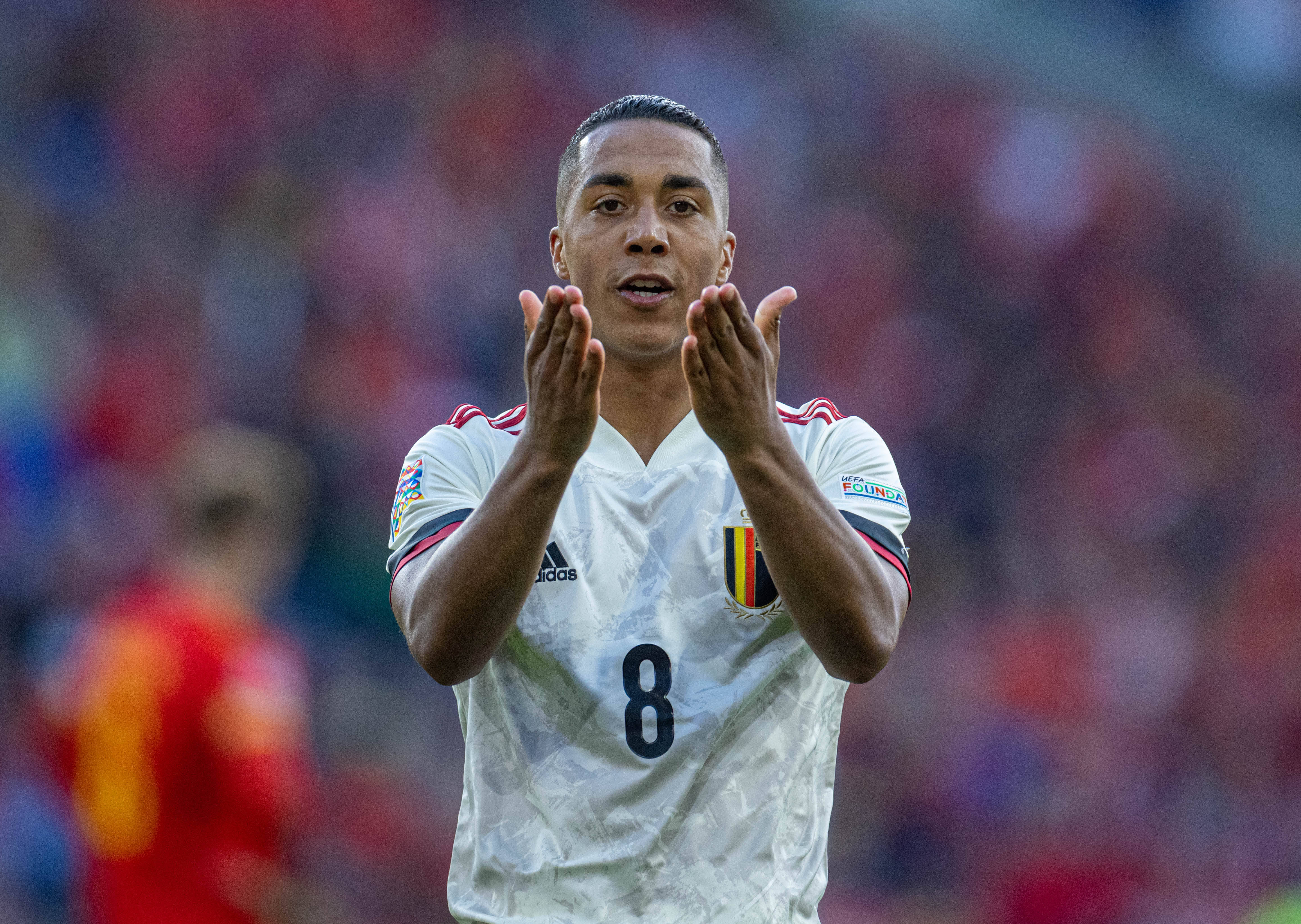 威尔士赢得关键胜利，锁定国家联赛参赛资格的简单介绍